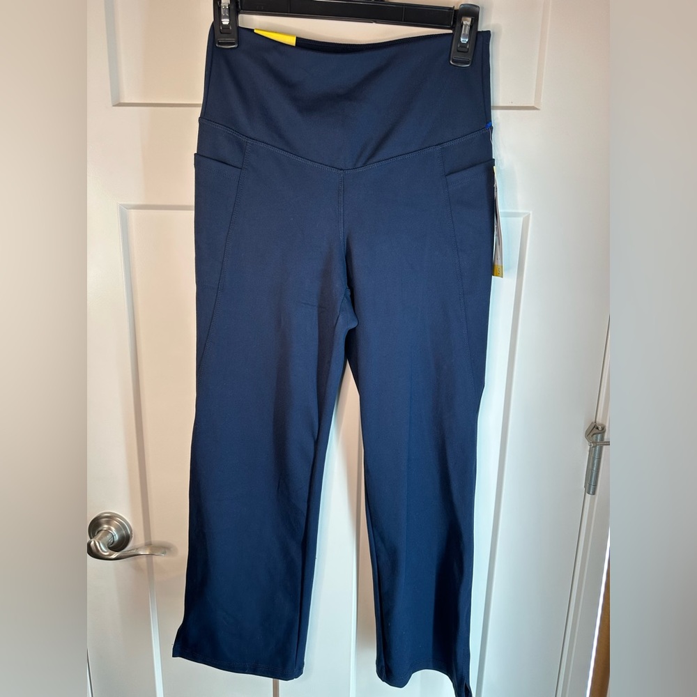 Jockey Cropped‎ Slit Flare Yoga Pants Small Dark Navy NWT